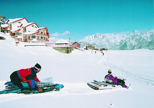 Clifftop Club Auli Joshimath Bagian luar foto