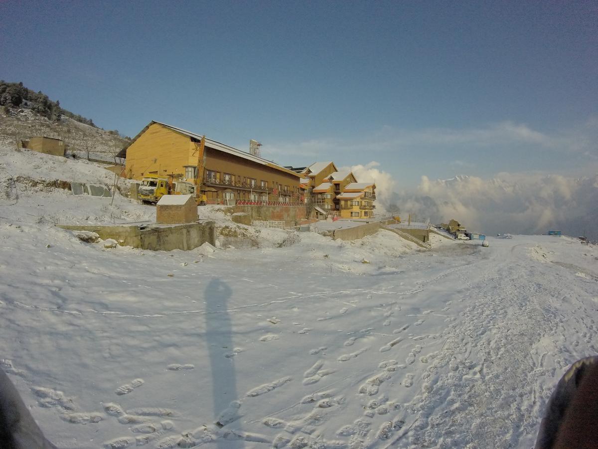 Clifftop Club Auli Joshimath Bagian luar foto
